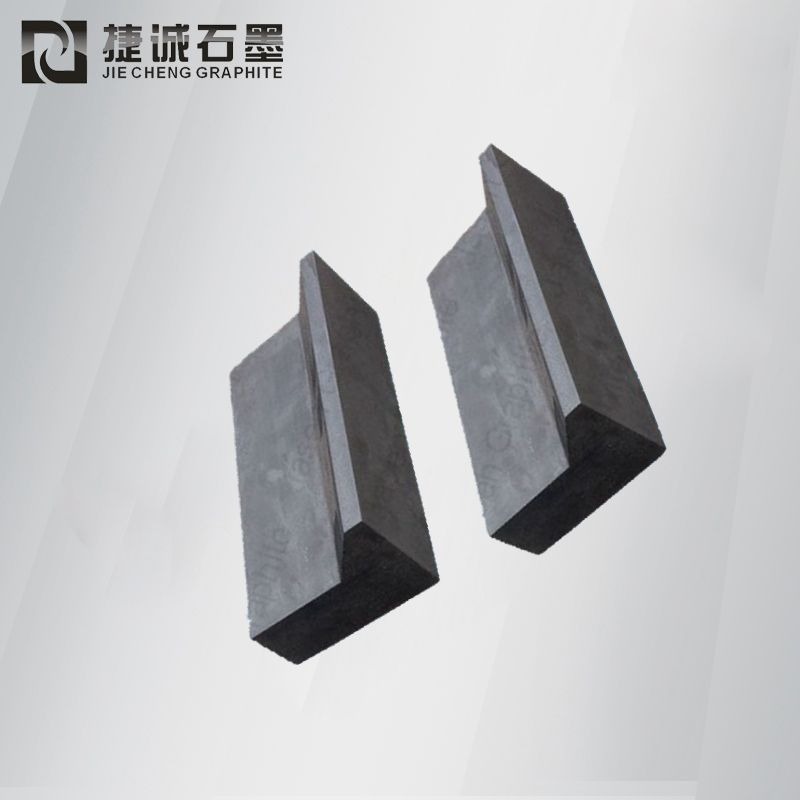 真空爐石墨加熱體有哪些優(yōu)點(diǎn)？